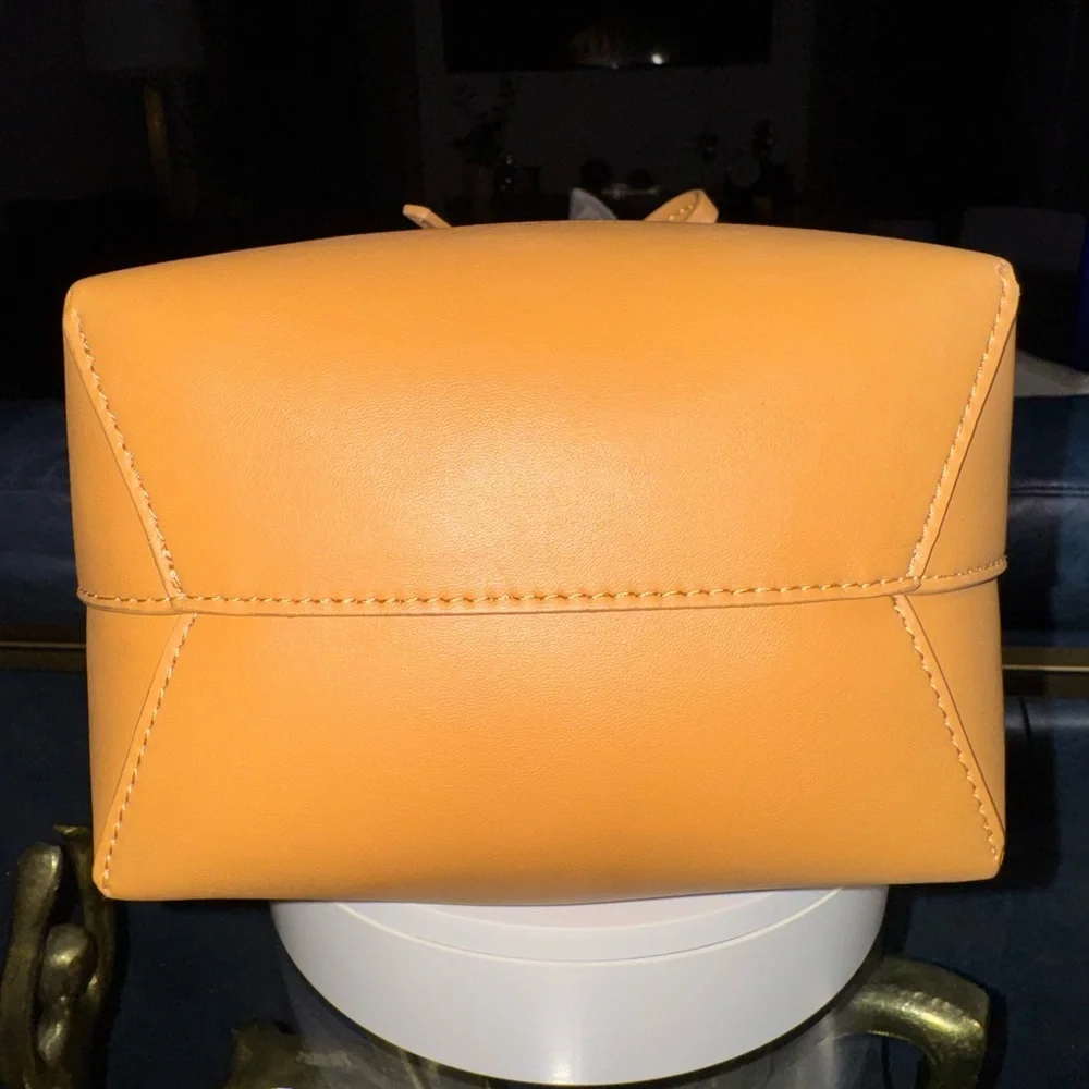 Mansur Gavriel Italian Tan Leather Bucket Bag and Clutch Set - Picture 3 of 10